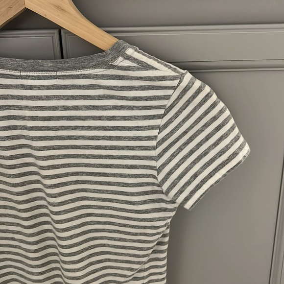 Womens grey/white striped crop top size small euc - Picture 7 of 8